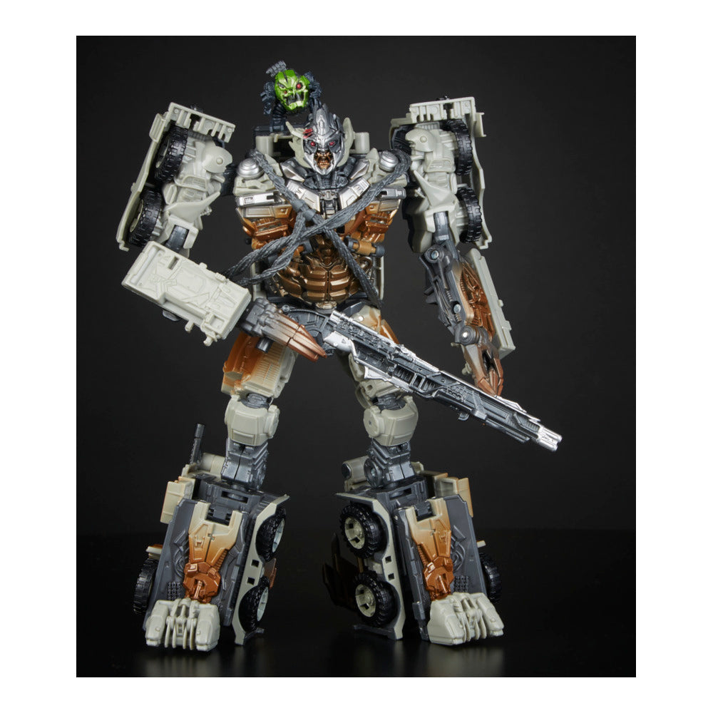 E3750_DAD_Life_S19_TRA_StudioSeriesLeadeMegatron_0256_50px-margin_1000px_72DPI