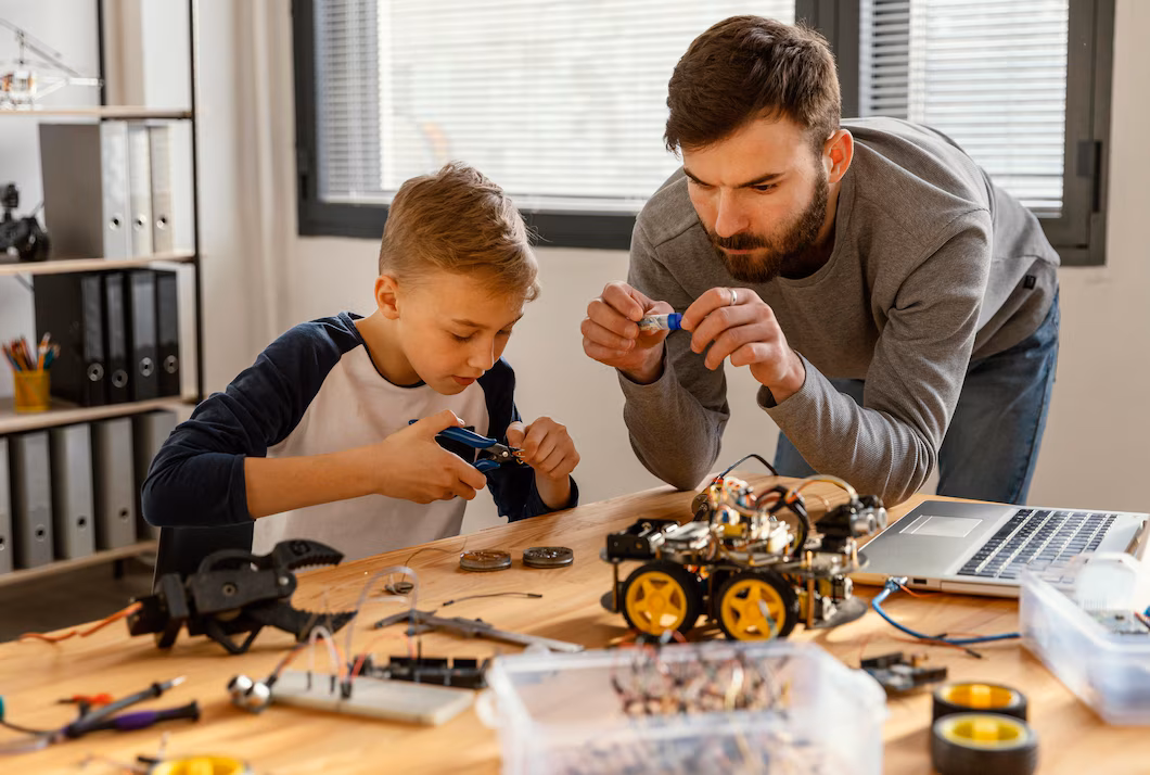 Father Son Making Robot | Play and Dream Toys UAE